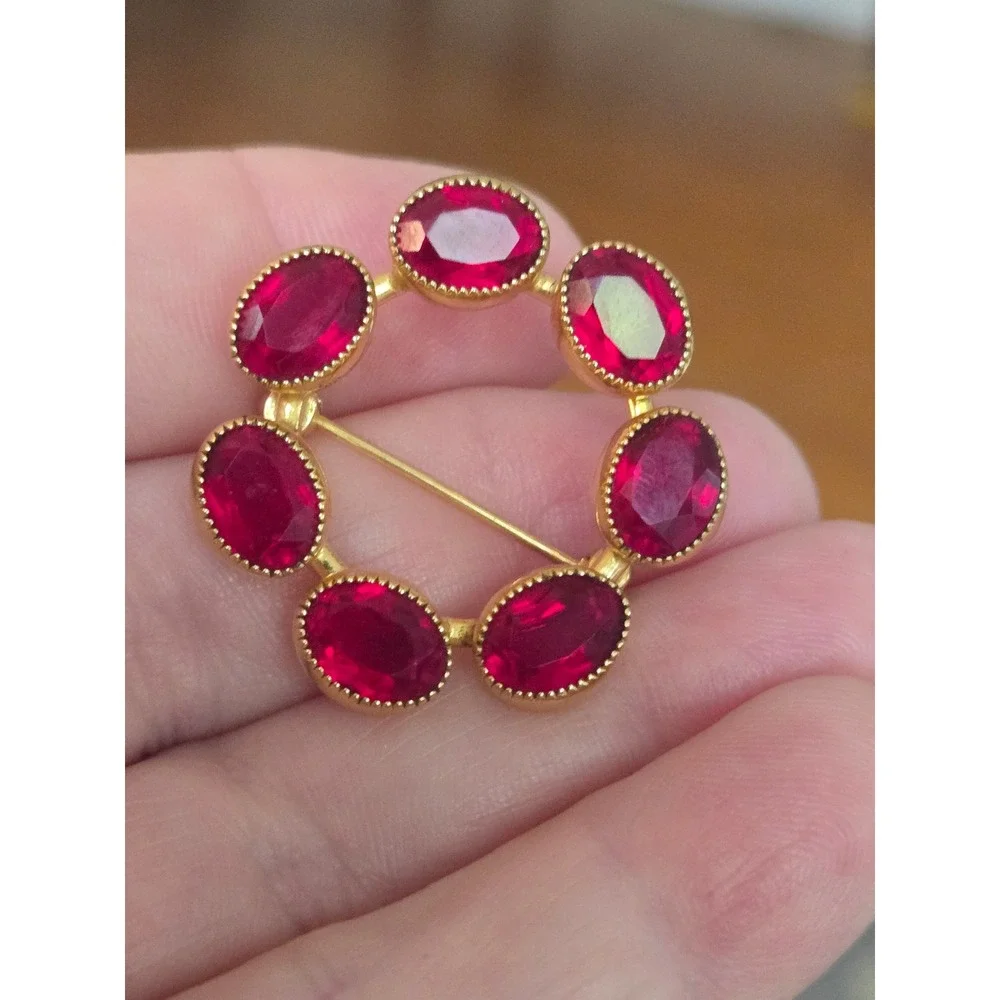 12K Gold Filled Garnet or Pink Topaz? Circle Wreath Brooch Vintage